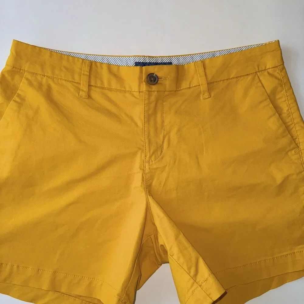 Old Navy Women's Everyday Shorts, Size 6 Yellow Pocket Summer Lightweight